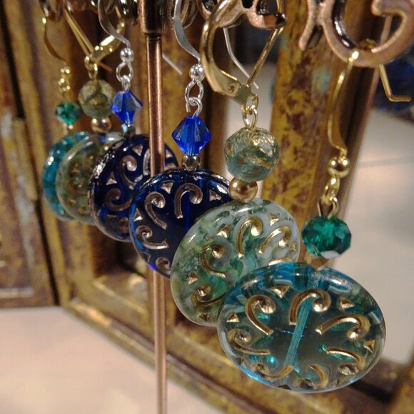 Handmade coin-style earrings from Czech components in three stylish colors - Picture 9 of 9